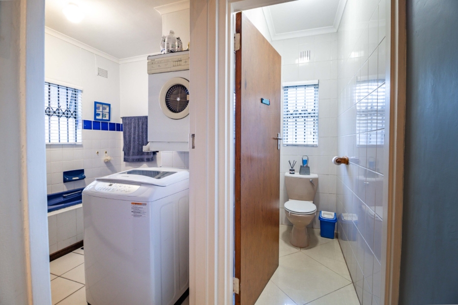 4 Bedroom Property for Sale in Rondebosch East Western Cape